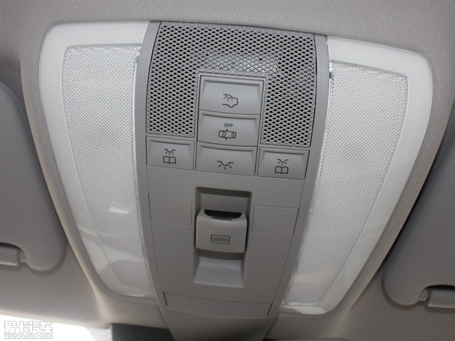 2011YC C 200 CGIrа