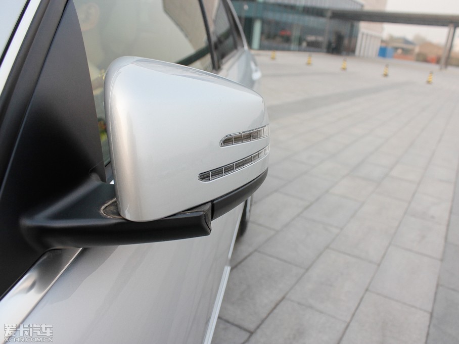 2011YC C 260 CGIrа