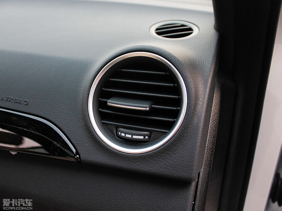 2011YC C 260 CGIrа