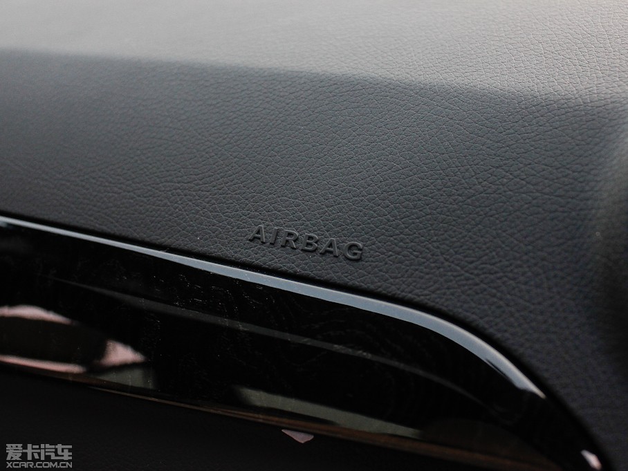 2011YC C 260 CGIrа