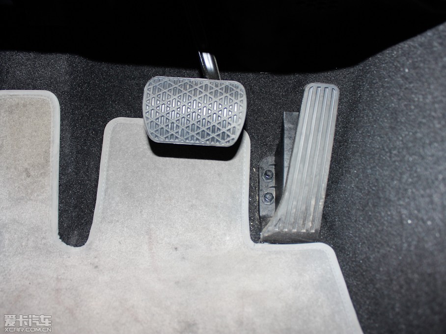 2011YC C 260 CGIr(sh)а