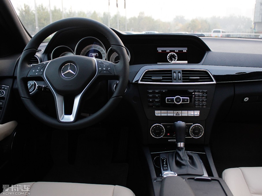 2011YC C 260 CGIrа