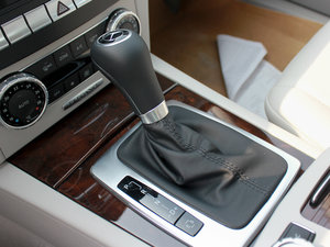 2011款C 200 CGI优雅版 换挡杆