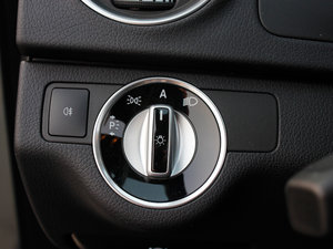 2011C 200 CGIrа п؅^