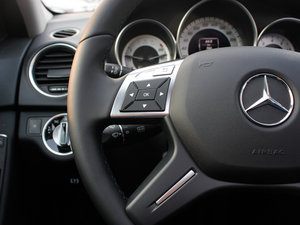 2011C 200 CGIrа п؅^