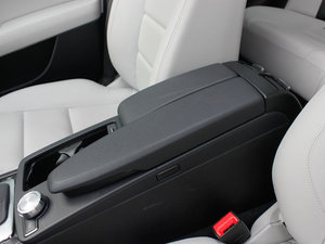 2011C 200 CGIr(sh)а 