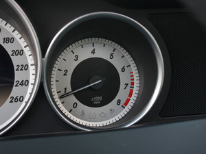 2011C 200 CGIrа п؅^