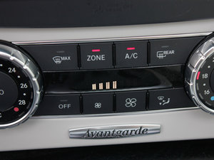 2011C 200 CGIrа п؅^