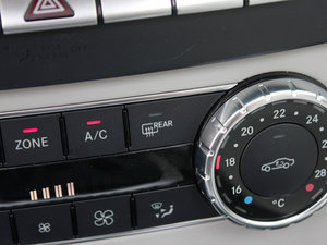 2011C 200 CGIrа п؅^