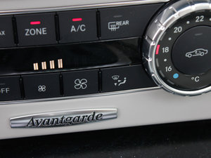 2011C 200 CGIrа п؅^