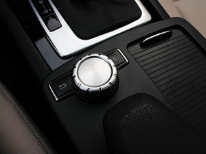 2011款C 260 CGI时尚版 中控区