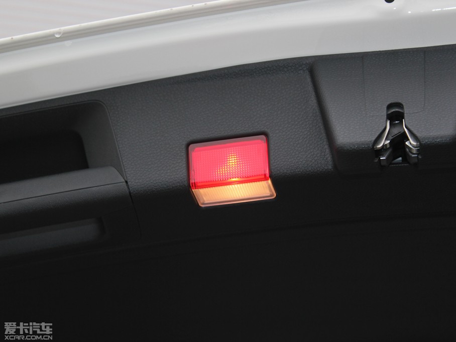 2012��YGLK GLK 300 ��(d��ng)�а�