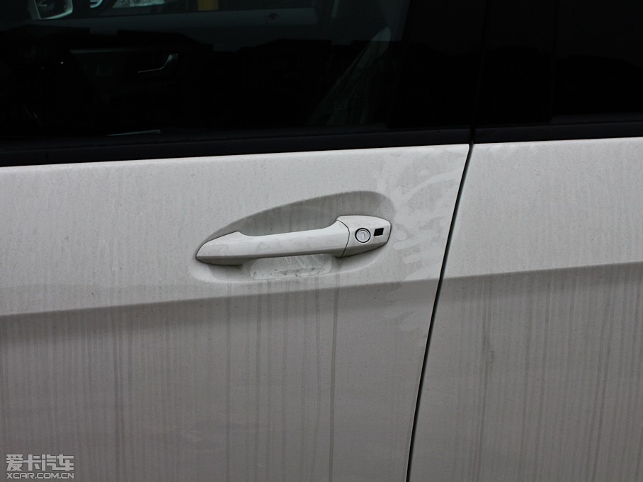 2012YGLK GLK 300 (dng)а