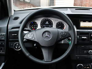 2012GLK 300 а 