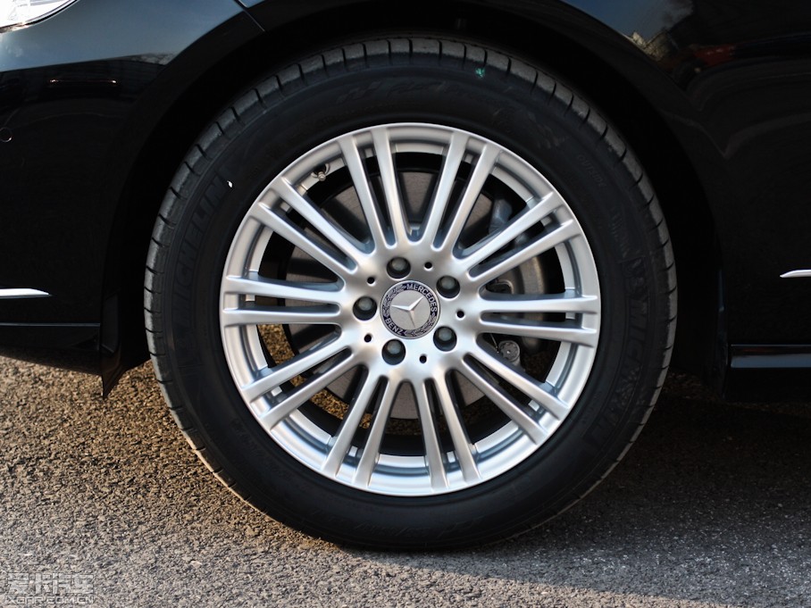 2012YE E 300L rа