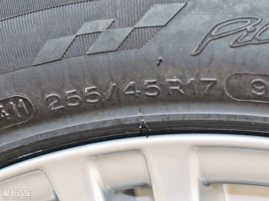 2012YE E 300L rа