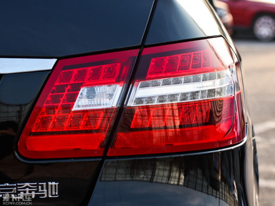 2012YE E 300L rа