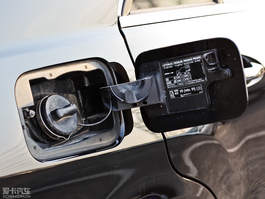 2012YE E 300L rа