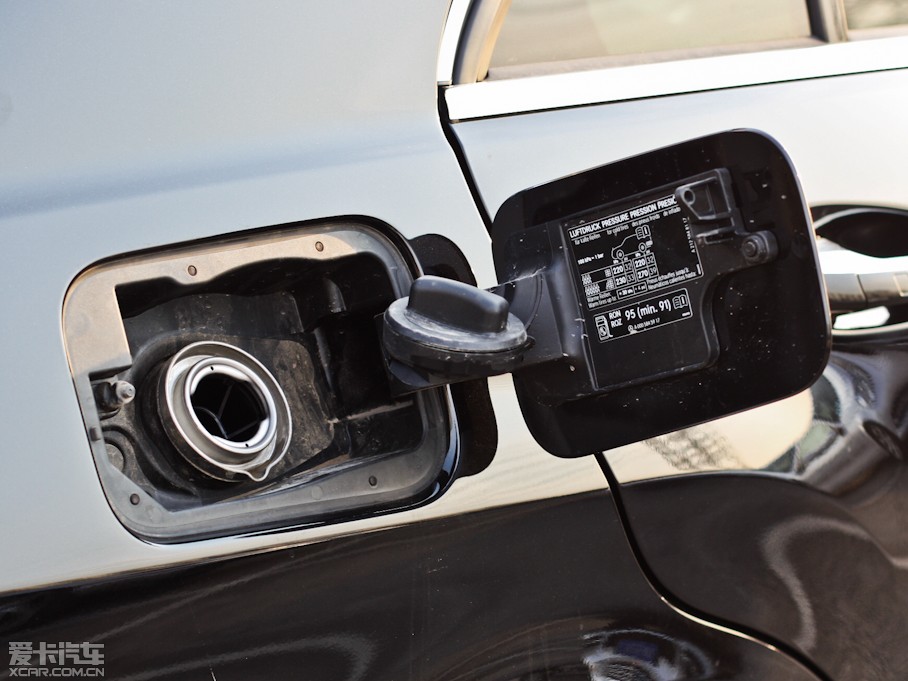 2012YE E 300L rа