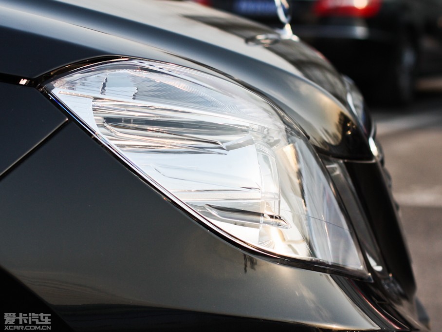 2012YE E 300L rа