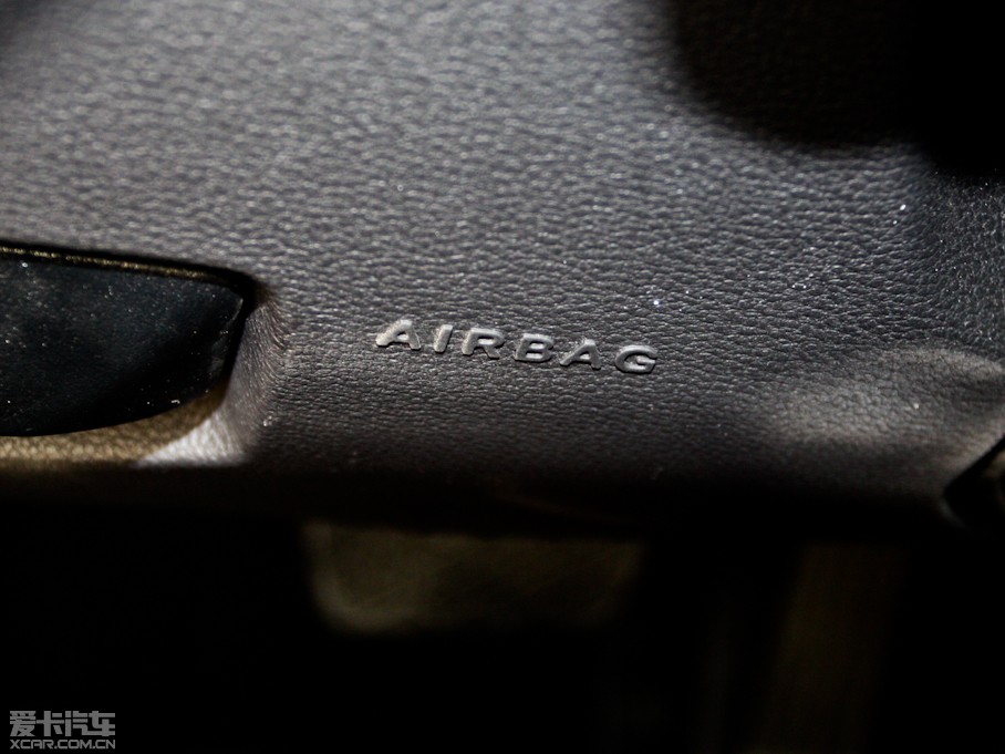 2012YE E 300L rа