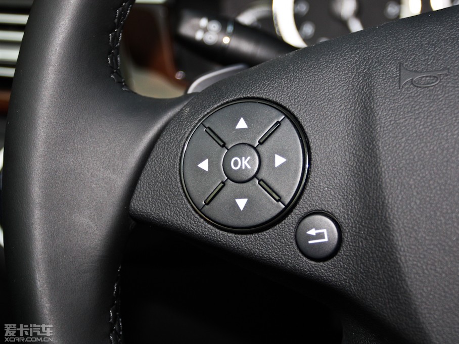 2012YE E 300L rа