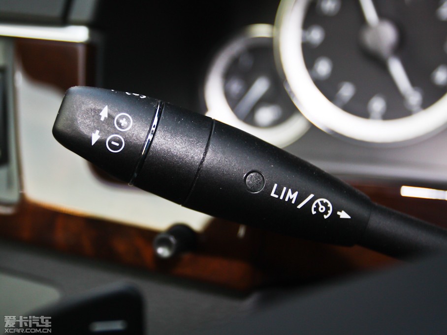 2012YE E 300L rа