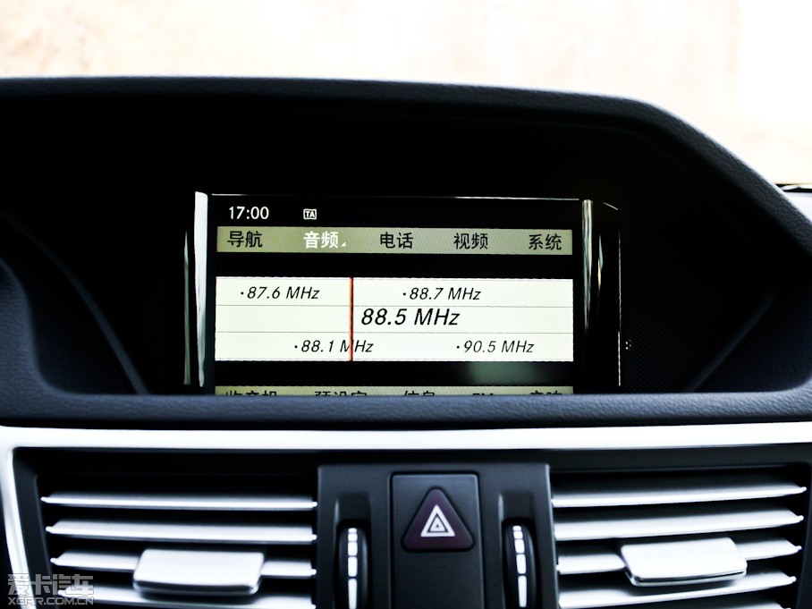 2012YE E 300L rа