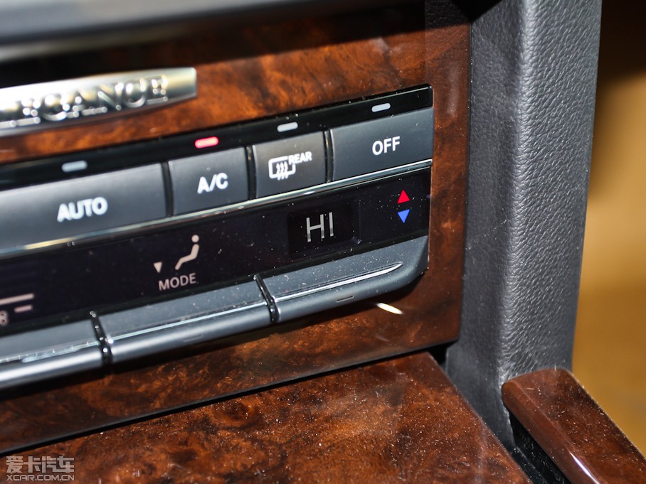 2012YE E 300L rа