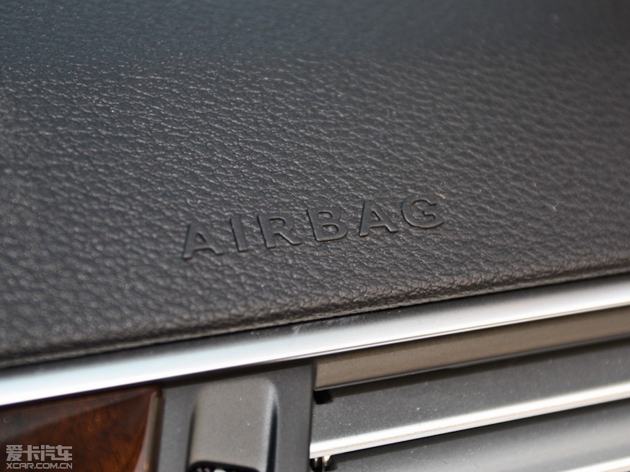 2012YE E 300L rа