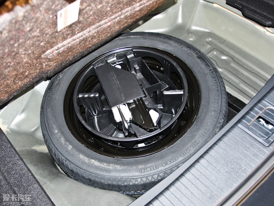 2012YE E 300L rа