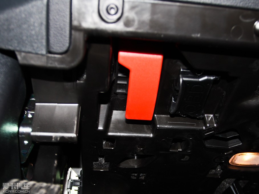 2012YE E 300L rа