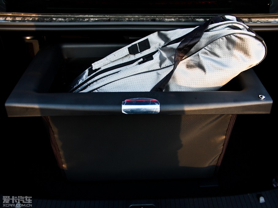 2012YE E 300L rа