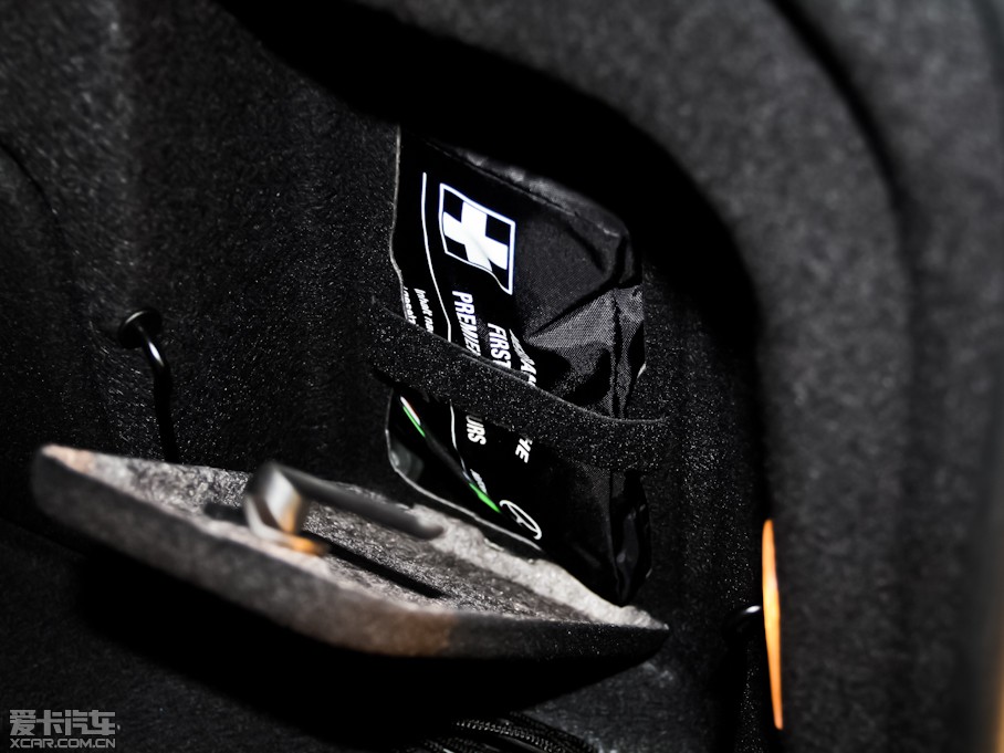 2012YE E 300L rа