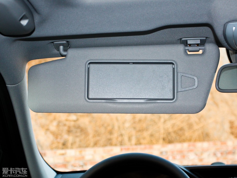 2012YE E 300L rа