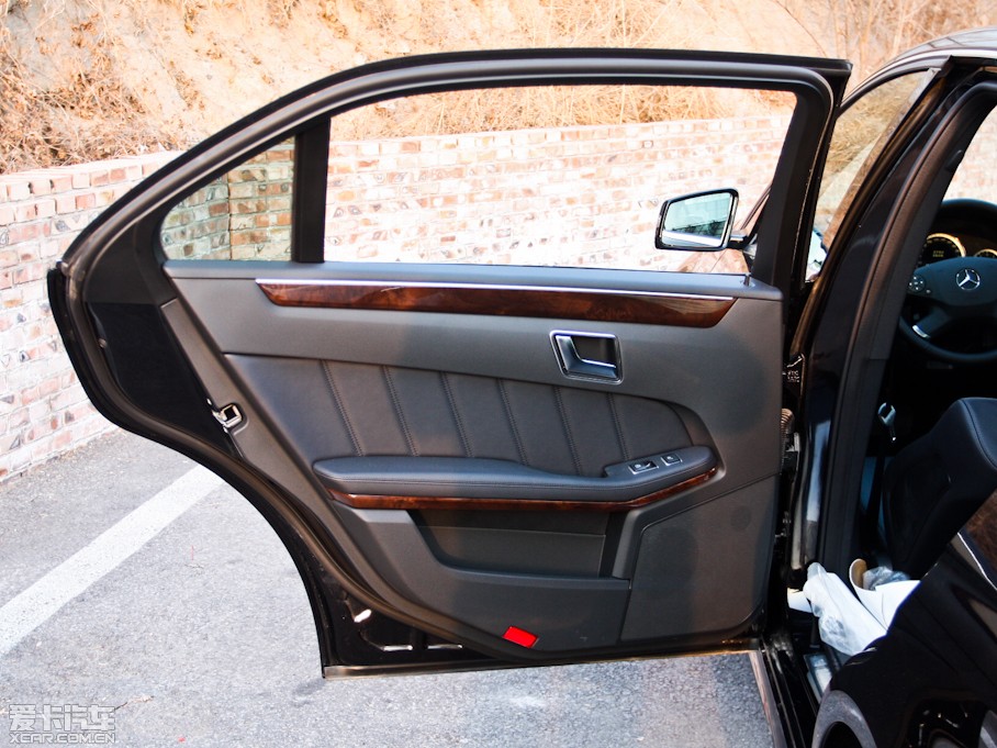 2012YE E 300L rа