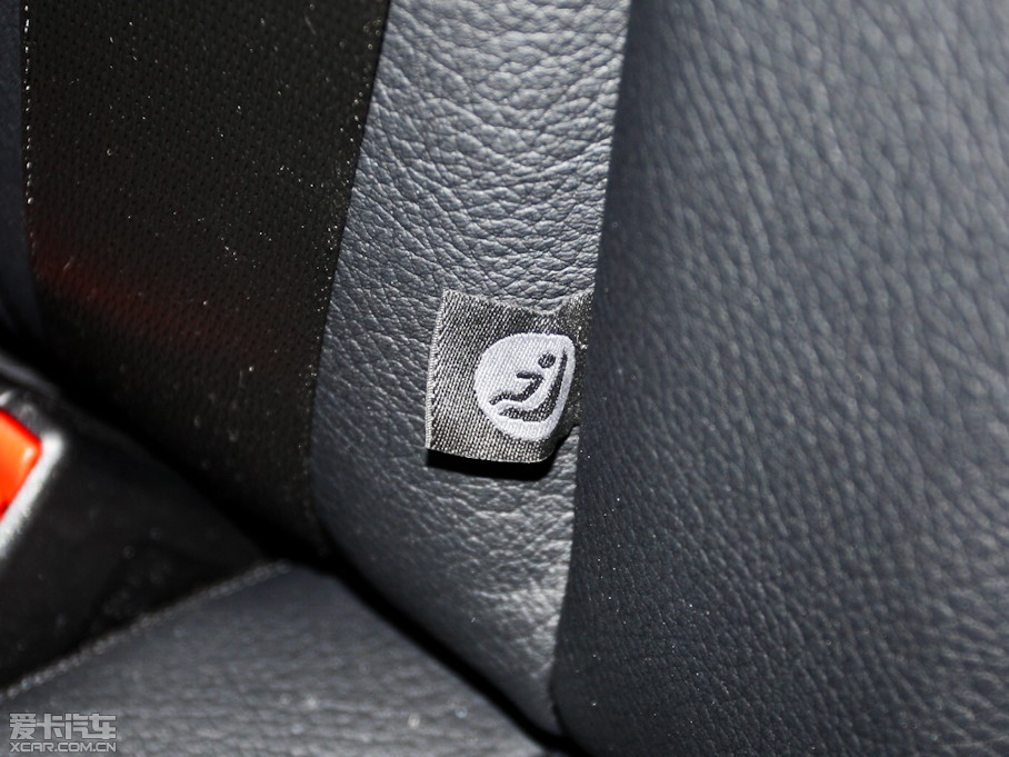 2012YE E 300L rа