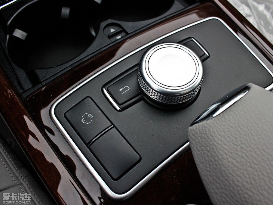 2012YE(j) E 300L (yu)Ű