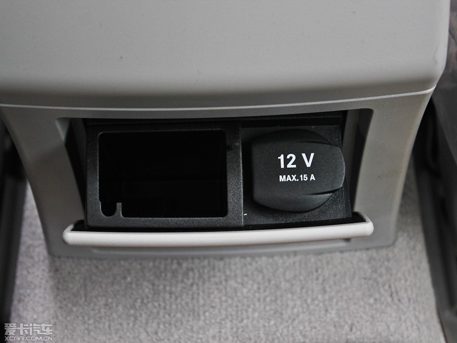 2012YE E 300L (yu)Ű