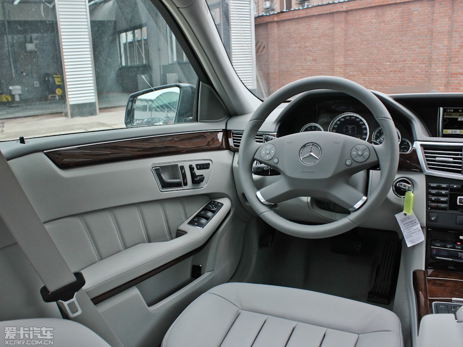 2012YE(j) E 300L (yu)Ű