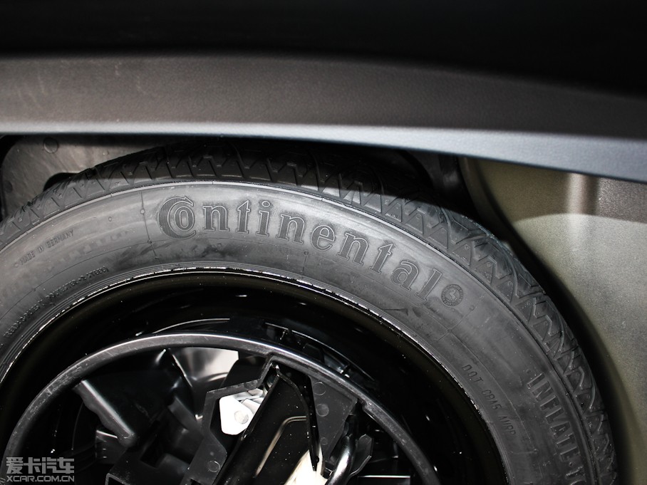 2012YE E 300L (yu)Ű