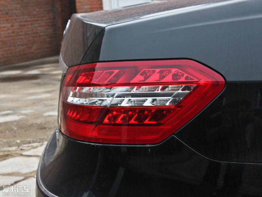 2012YE(j) E 300L (yu)Ű