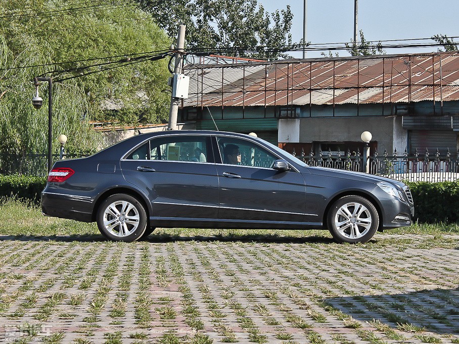 2012YE E 300L rа