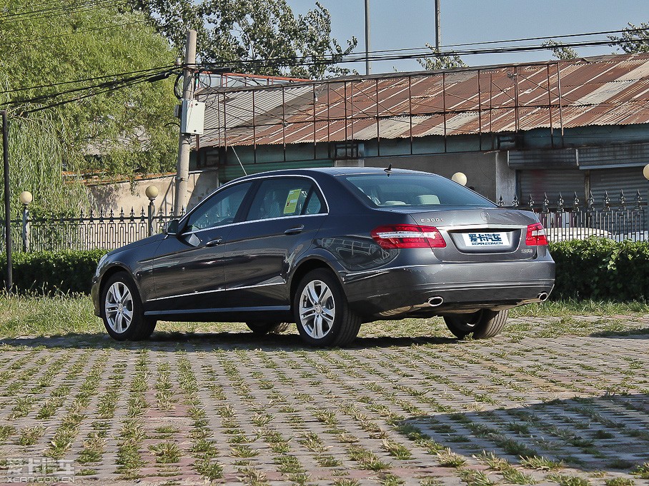 2012YE E 300L rа