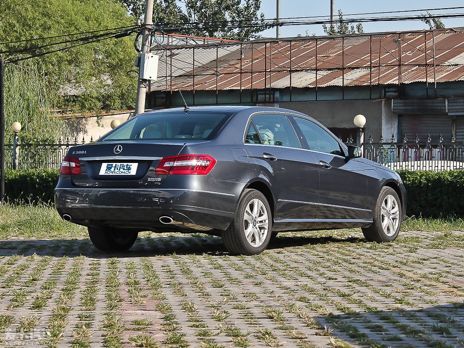 2012YE E 300L rа