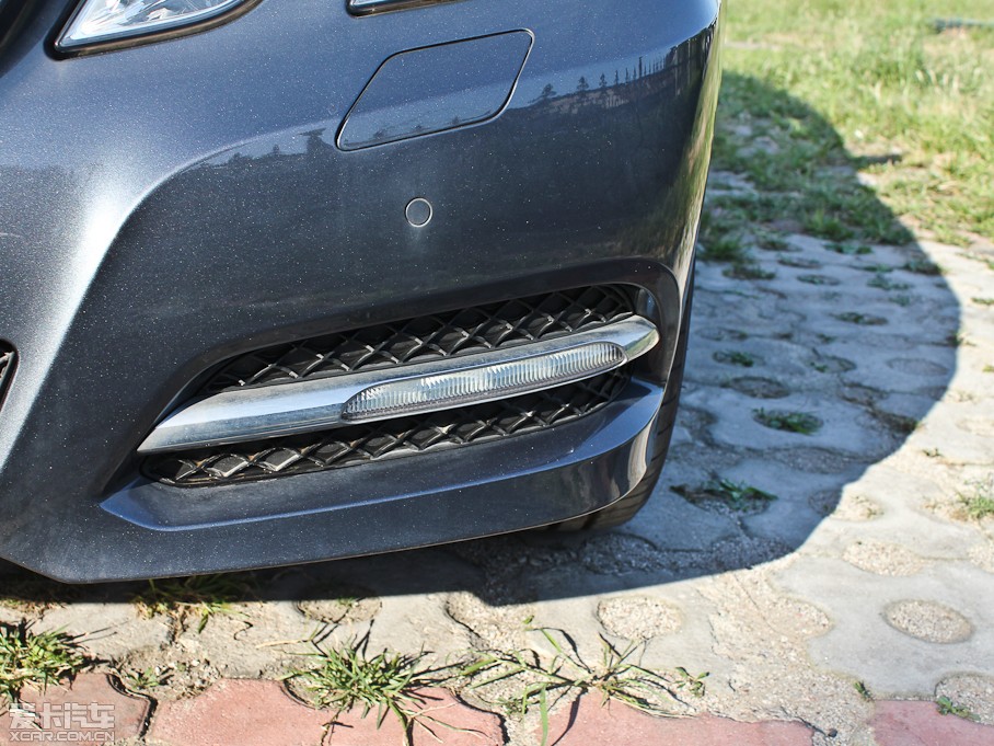 2012YE E 300L rа