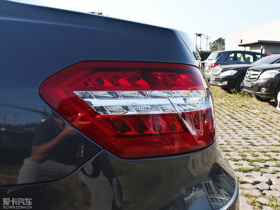 2012YE E 300L rа