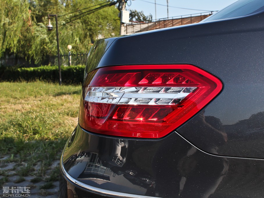 2012YE E 300L rа