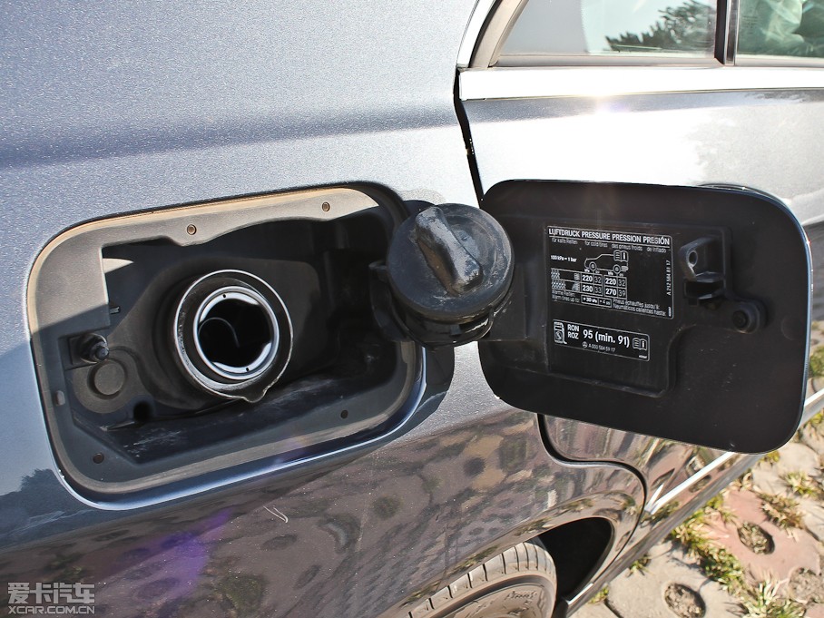 2012YE E 300L rа