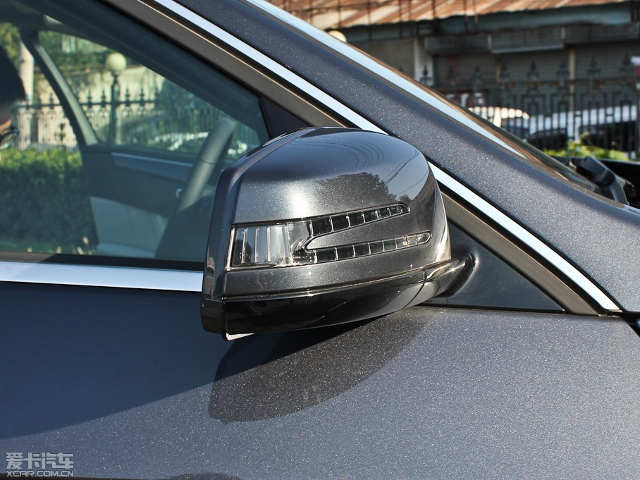 2012YE E 300L rа